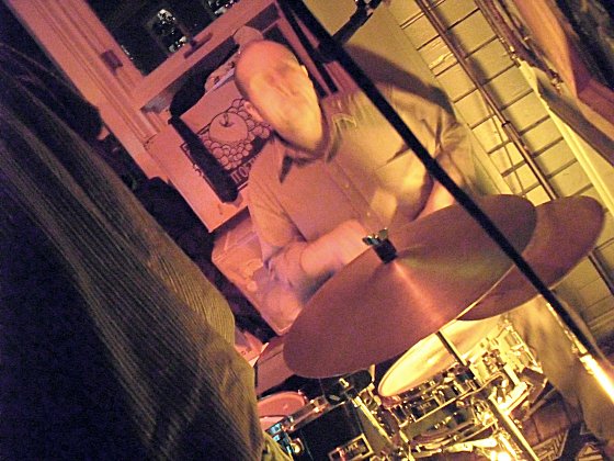 The faceless drummer... an improvement
